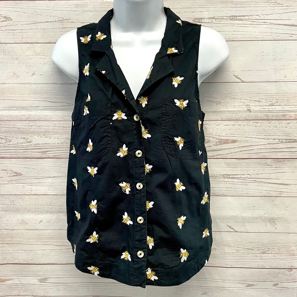 Anthropologie Black Sleeveless Bee Print Button-Front Blouse